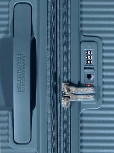 Чемодан-спиннер American Tourister SoundBox Stone Blue 77 см