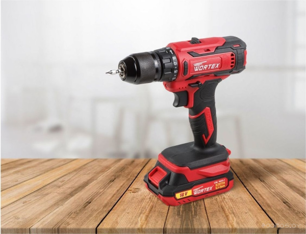 Дрель-шуруповерт Wortex BD 1820-1 Li 0329209 (с 2-мя АКБ, кейс) 