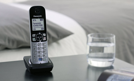 Телефон Panasonic KX-TG6811RUB
