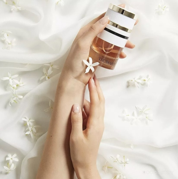 Парфюмерная вода TRUSSARDI Pure Jasmine Trussardi, 30 мл